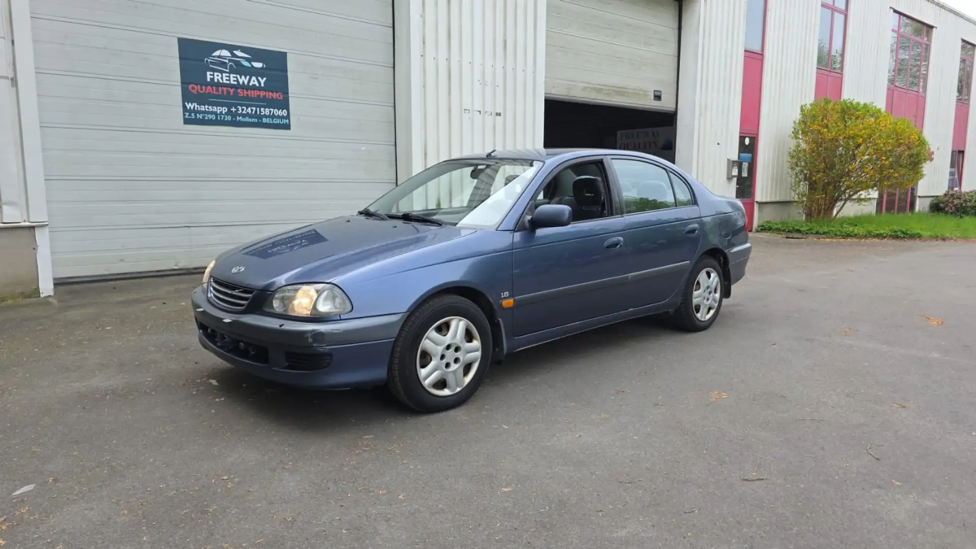 Toyota Avensis 1.8i 16v - 7A - AUTOMATIC Blau - 2