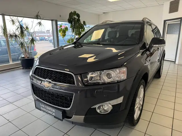 Chevrolet Captiva 2.2 D  *7-Sitze+GSD+4WD+Leder+Automatik*