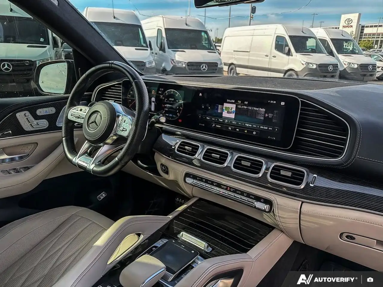 Mercedes-Benz GLS снимка Mercedes-Benz GLS