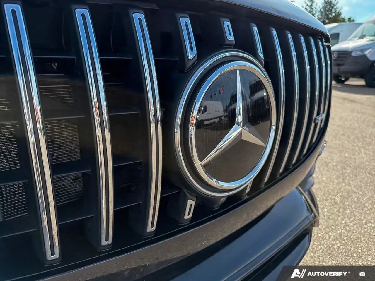 Mercedes-Benz GLS снимка Mercedes-Benz GLS