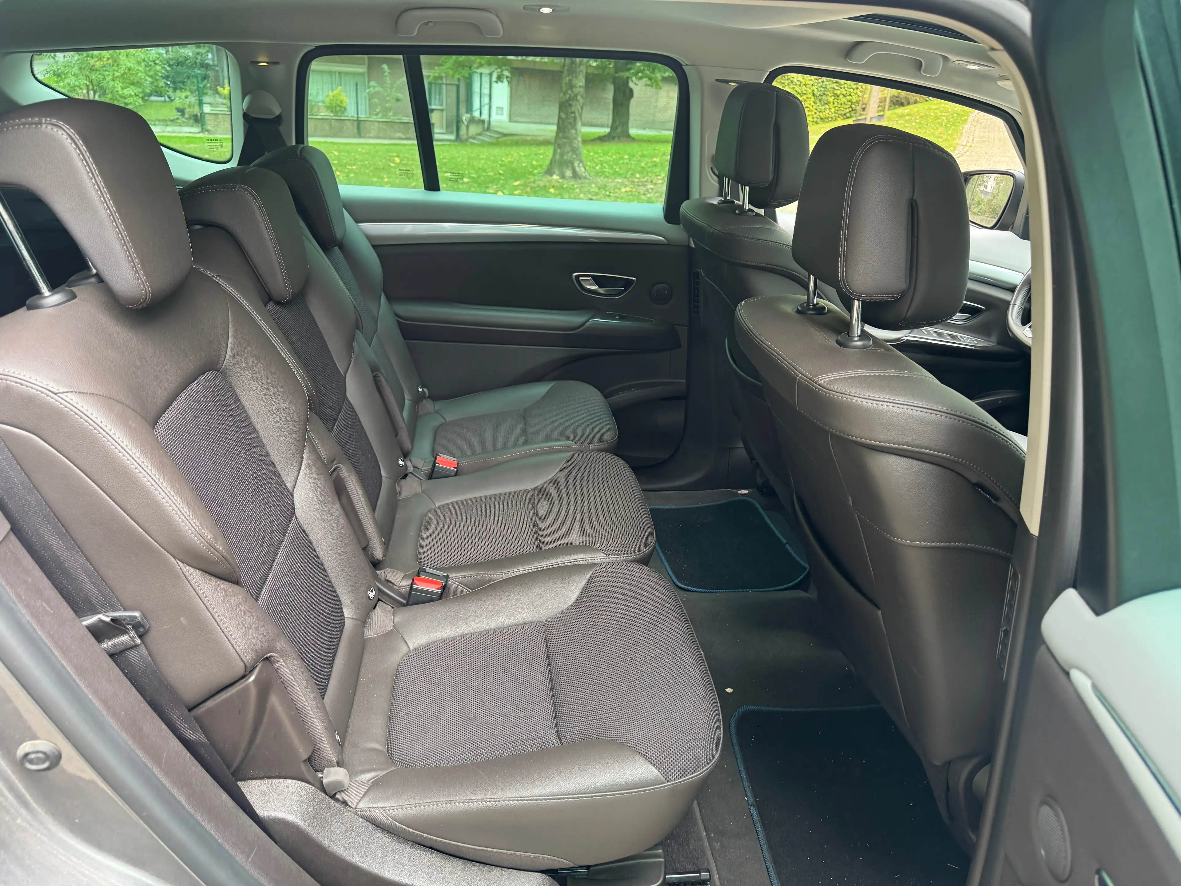 Renault Espace Espace 1.6 dCi Energy Intens — photo 9