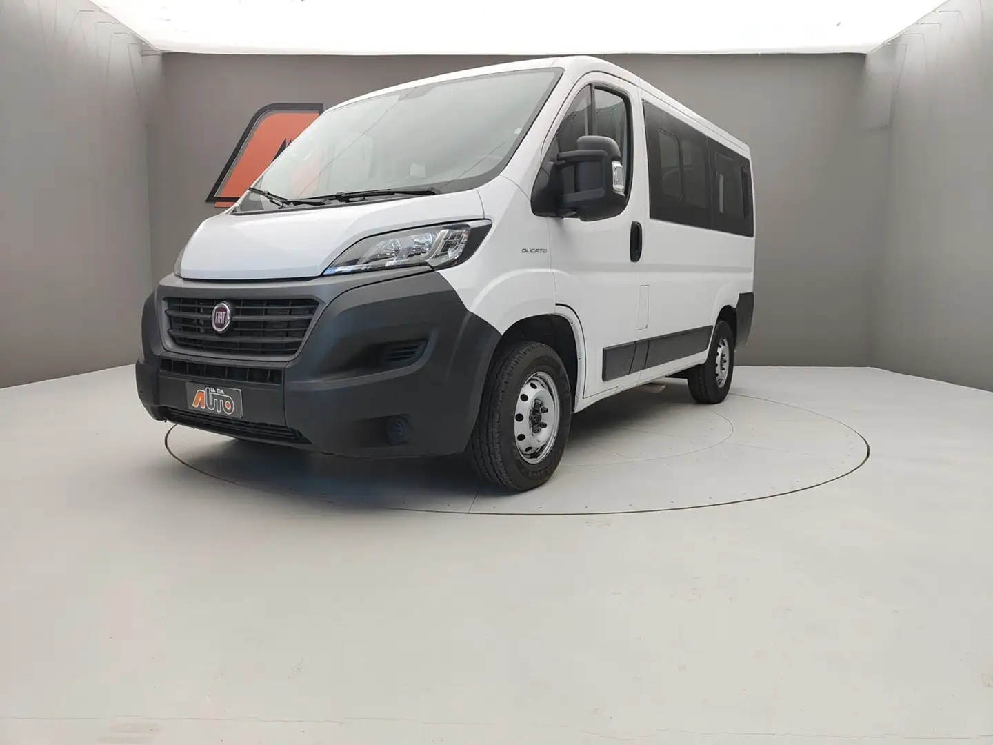 Fiat Ducato DUCATO 30 2.3 MJT 140CV  PANORAMA CH1 9POSTI Bianco - 2