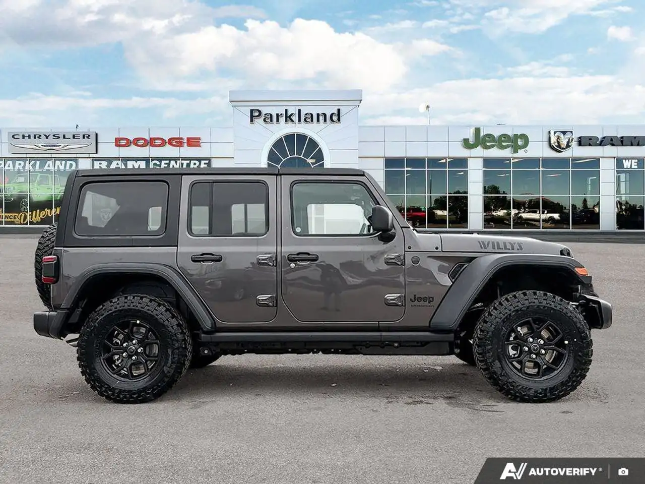 Jeep Wrangler снимка Jeep Wrangler