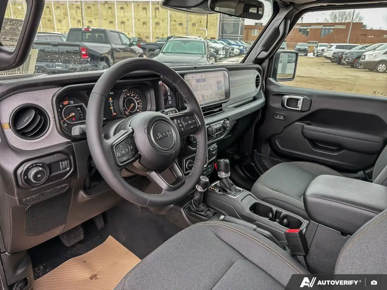 Jeep Wrangler снимка Jeep Wrangler