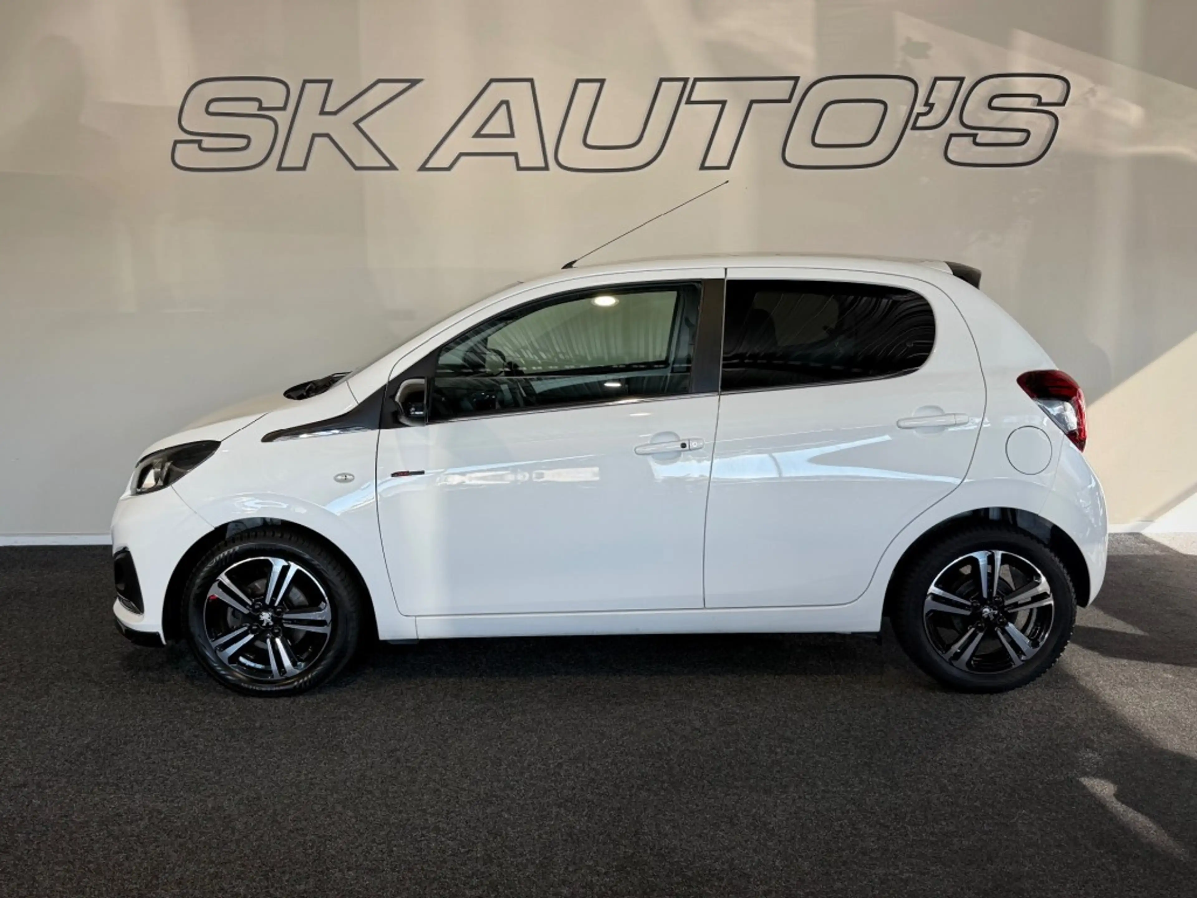 Peugeot 108 1.2 PURETECH GT-LINE l NAP l CAMERA l CLIMA l LMV — photo 5