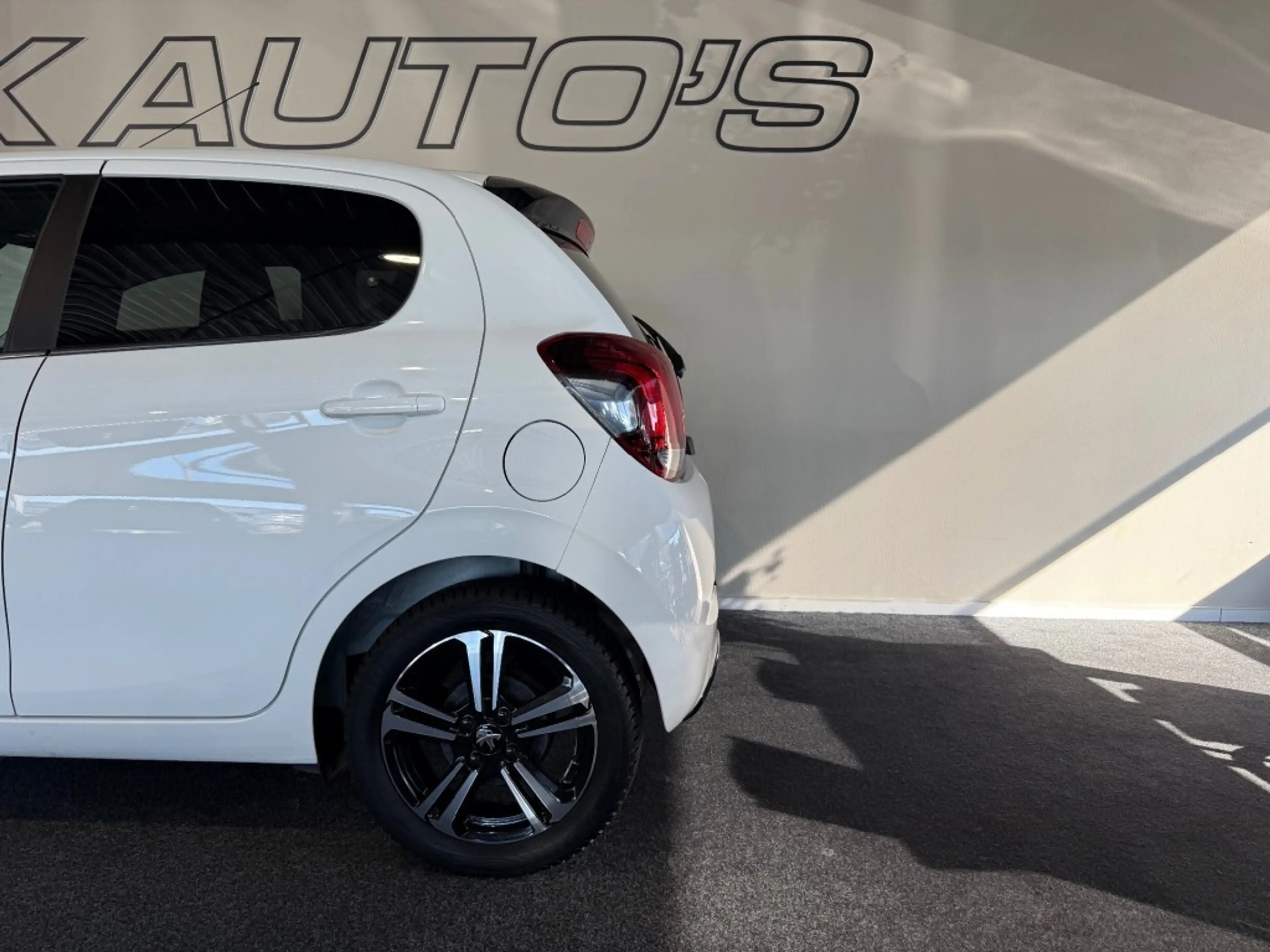 Peugeot 108 1.2 PURETECH GT-LINE l NAP l CAMERA l CLIMA l LMV — photo 10