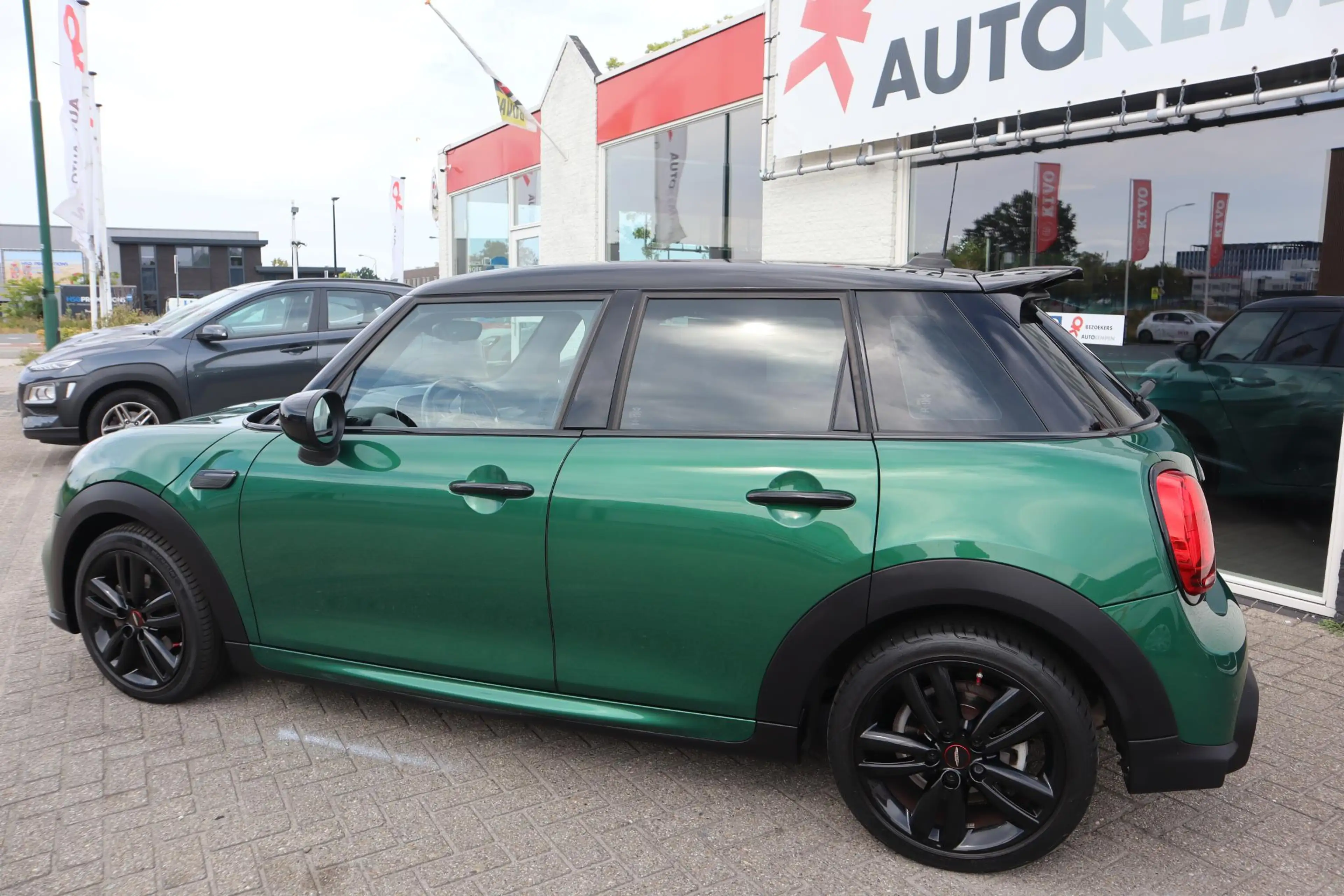 MINI John Cooper Works 1.5 JCW PACKAGE 5-DEURS|NAV/CARPLAY|STOELVERWARMIN — photo 2