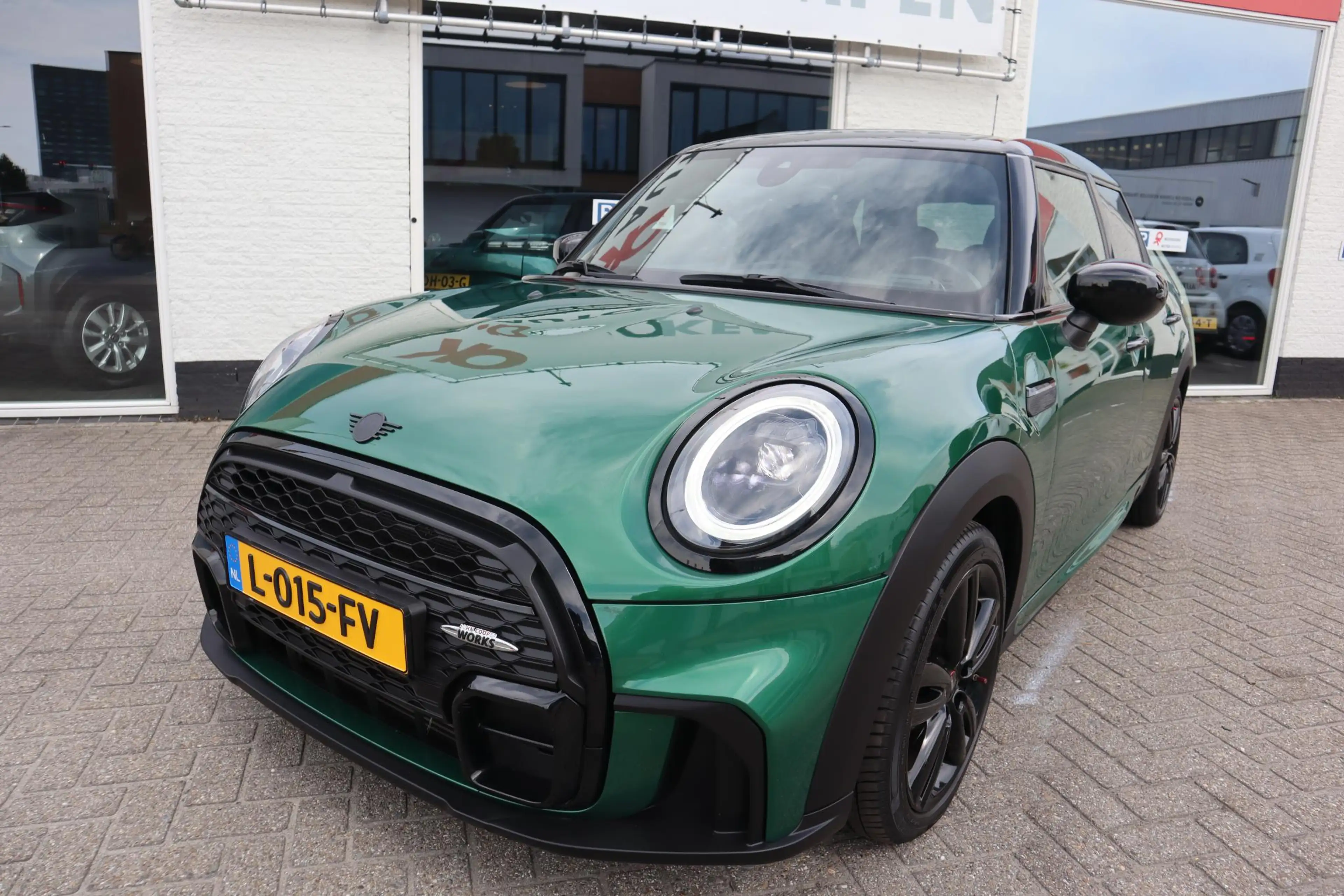 MINI John Cooper Works 1.5 JCW PACKAGE 5-DEURS|NAV/CARPLAY|STOELVERWARMIN — photo 24
