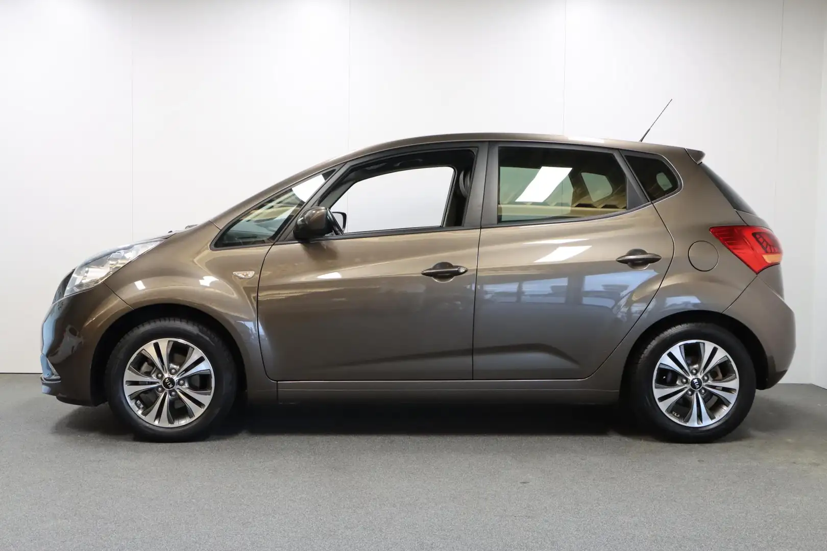 Kia Venga 1.4 CVVT First Edition Trekhaak Bruin - 2