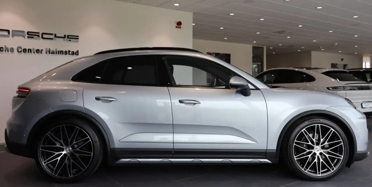 Porsche Macan Electric 4 *AHK/PANO* 7