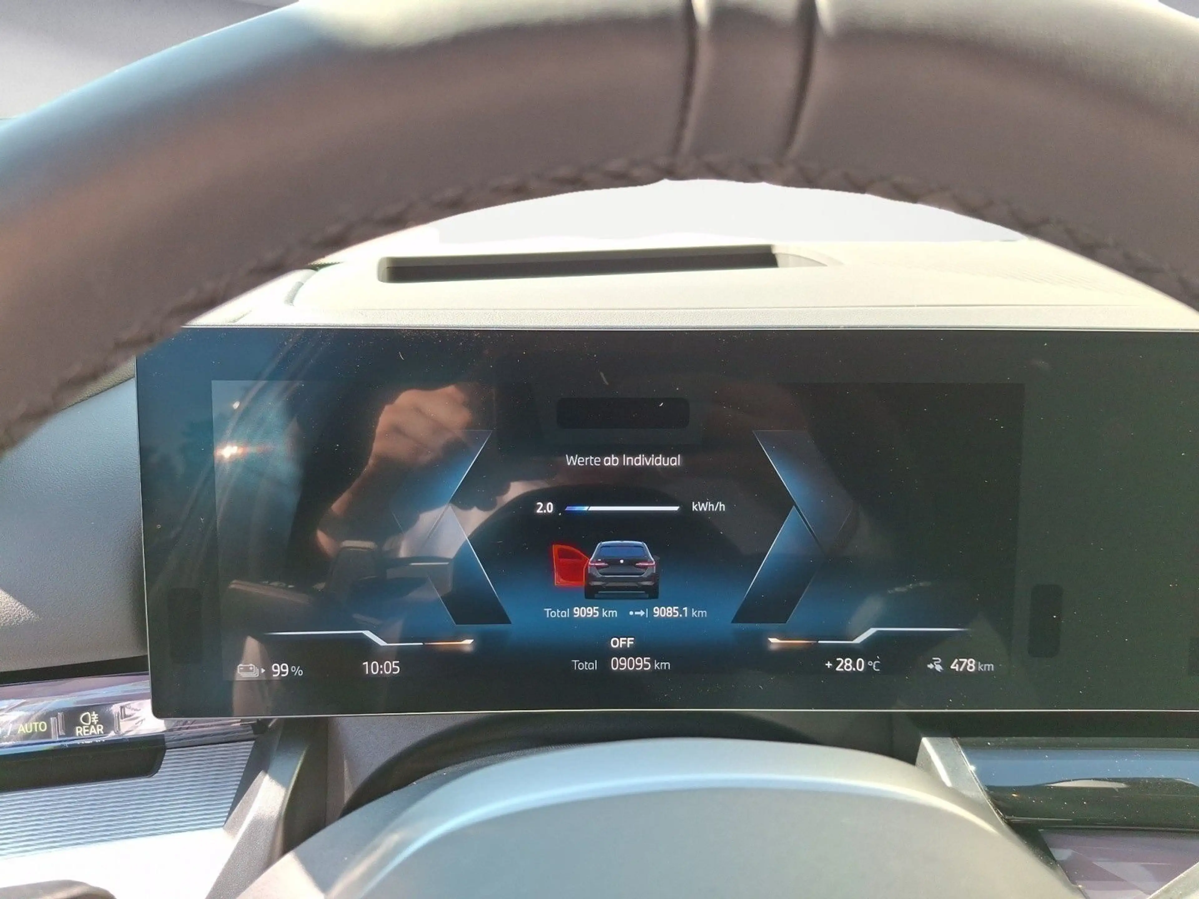 BMW i5 xDrive40 Touring M Sportpaket Pro AHK Driving — photo 12