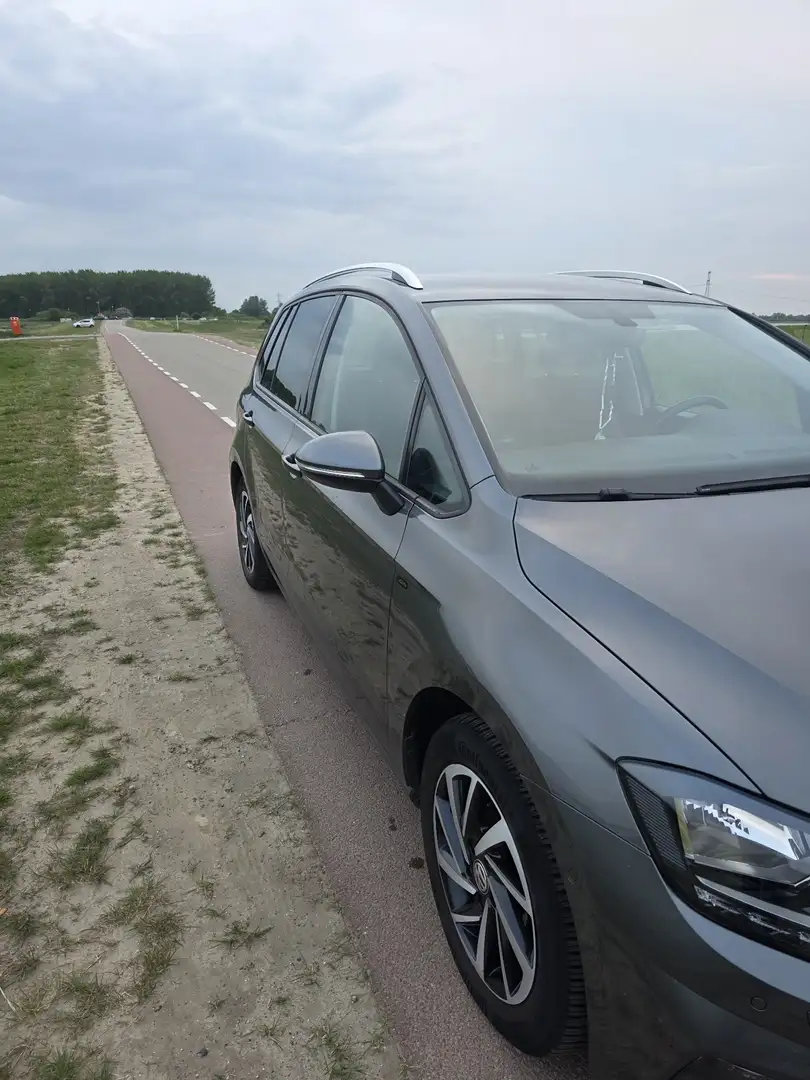 Volkswagen Golf Sportsvan 1.5 TSI ACT Comf.l Grijs - 2
