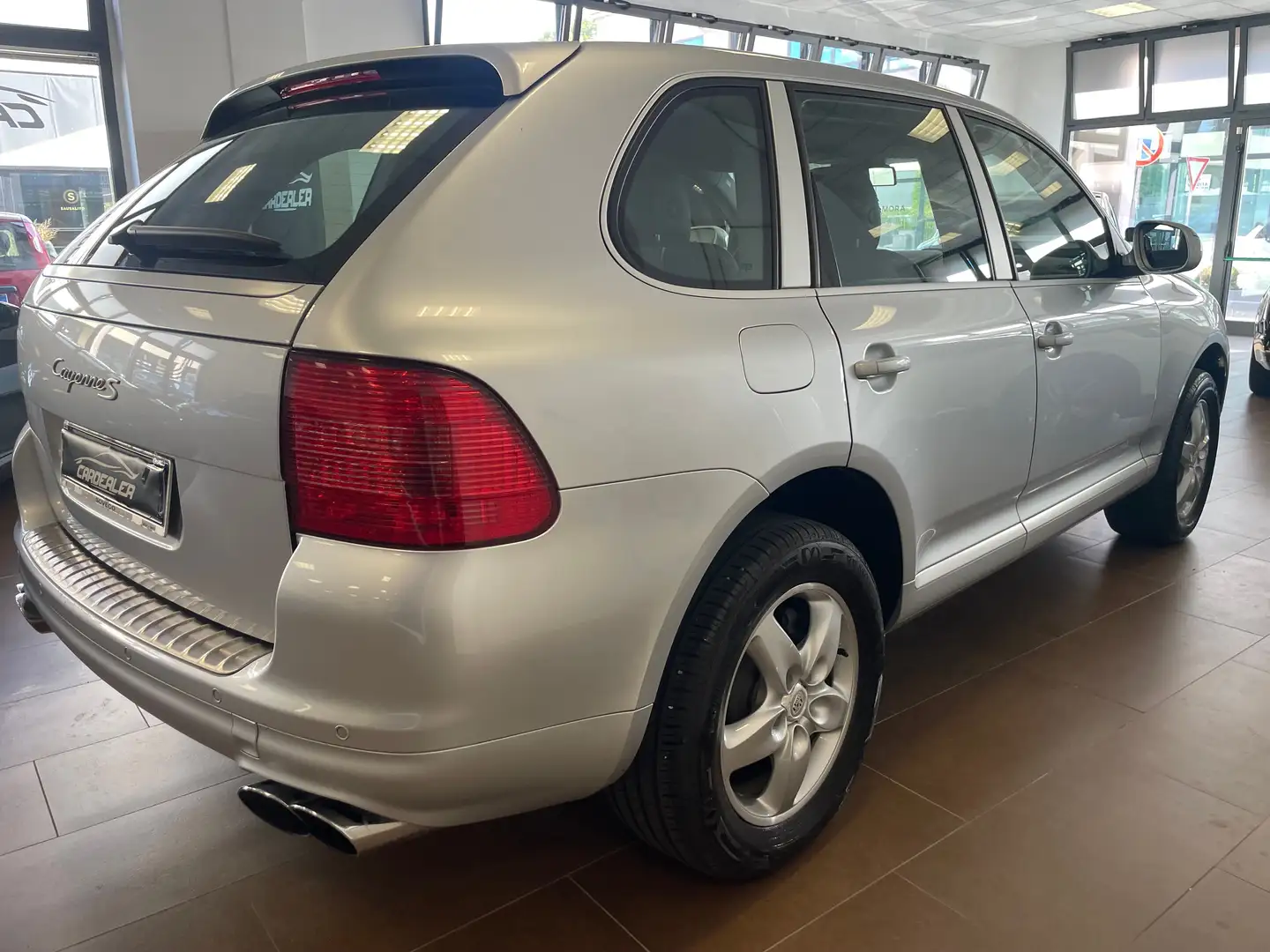 Porsche Cayenne Cayenne 3.2 Asi Unico Propietario Zilver - 2