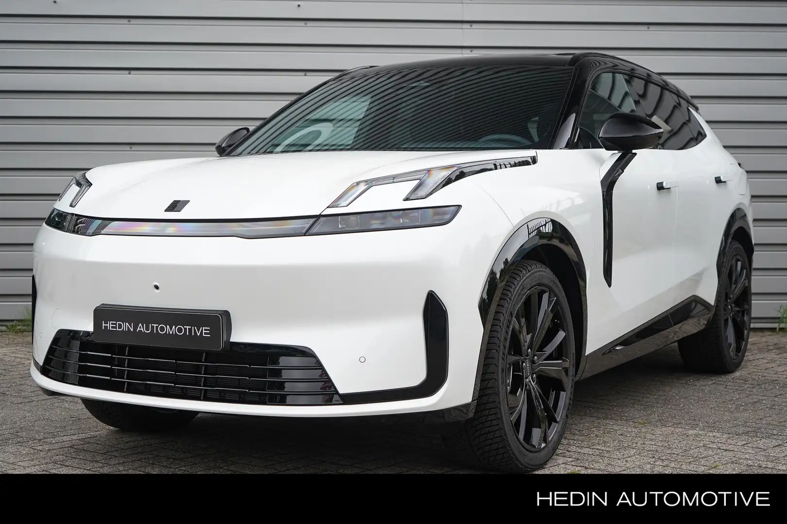 Lynk & Co 08 1.5 More | 200 KM Electrisch | Panorama Dak | Andr Wit - 1