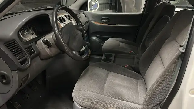 Kia Carnival view 10