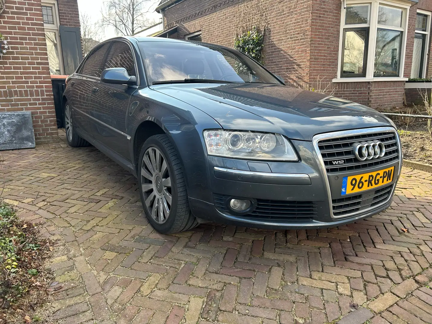 Audi A8 6.0 q. Lang Pro Line Gri - 1