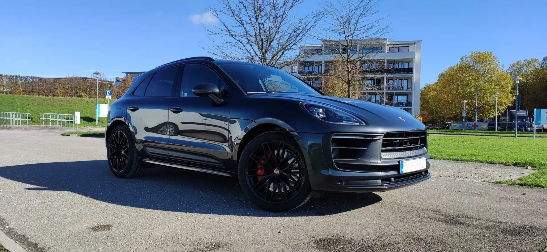 Porsche Macan GTS Grau - 2