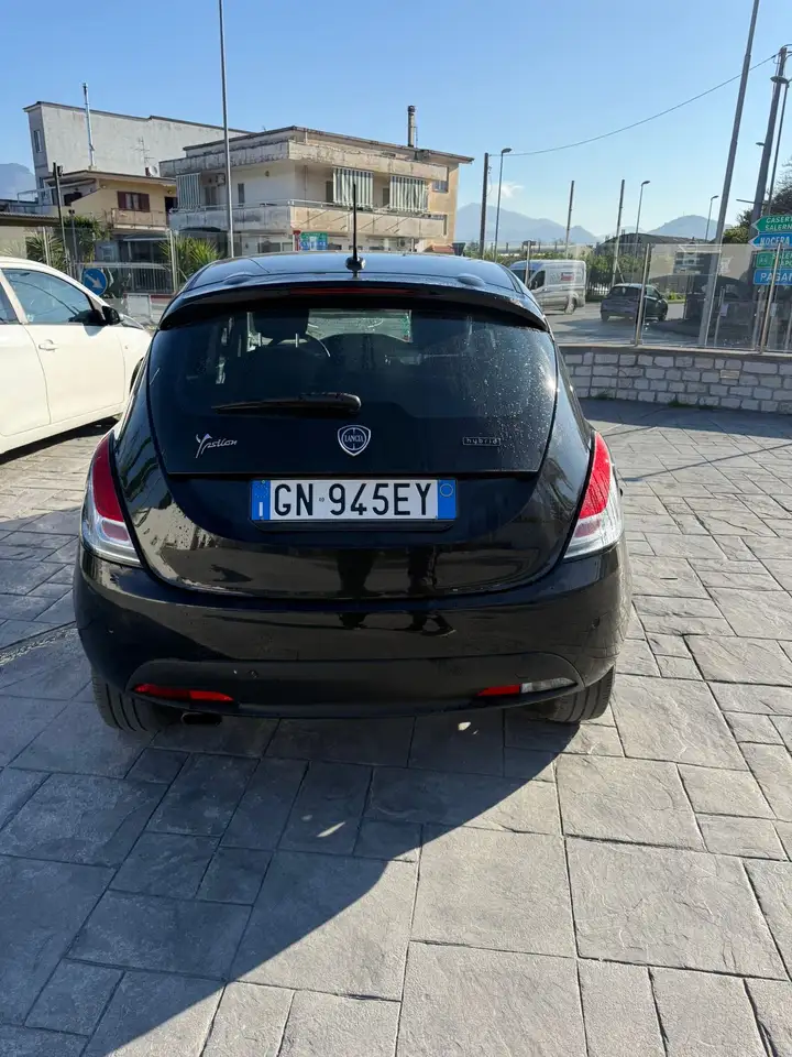 Lancia Ypsilon 2023
