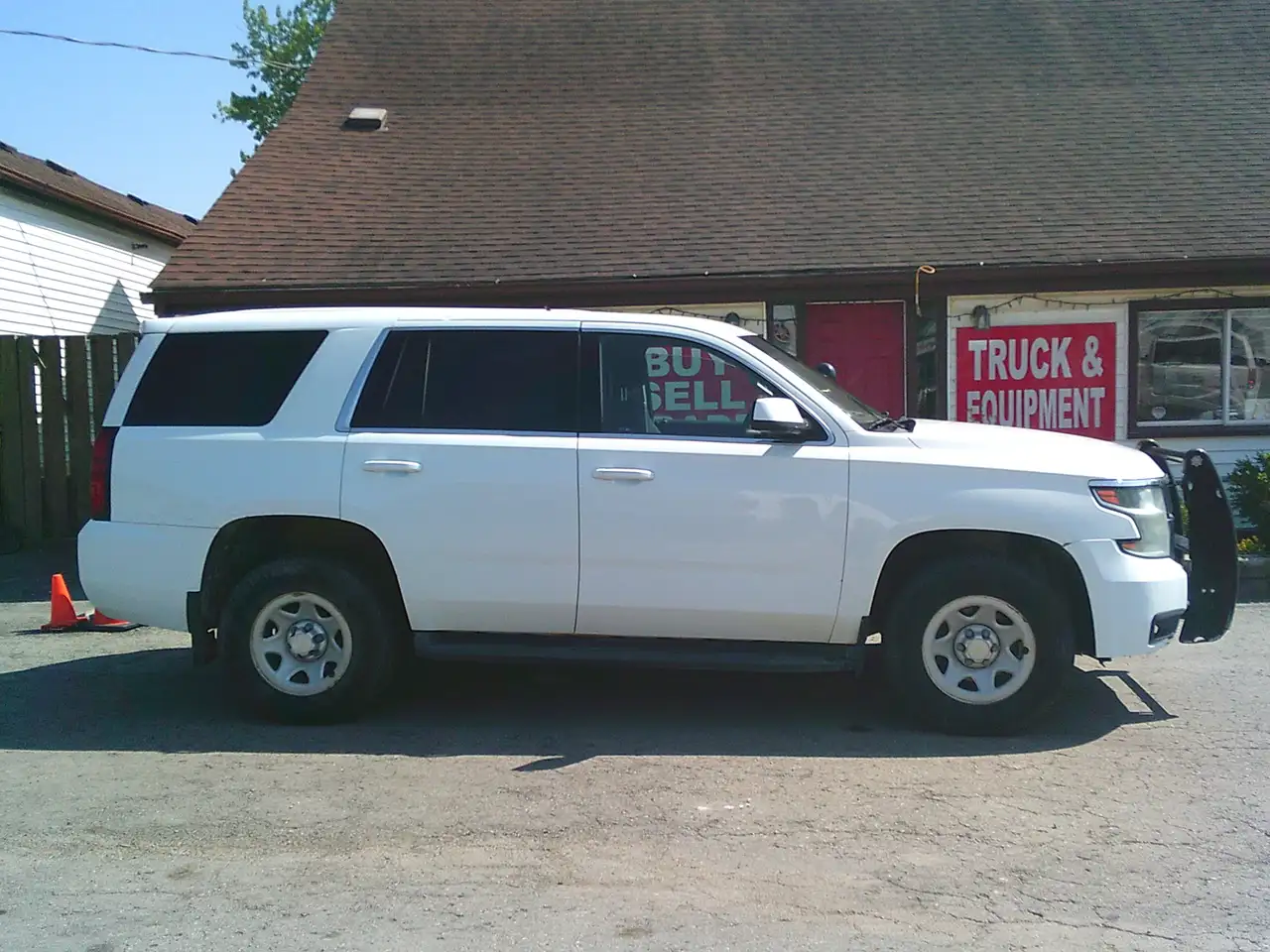 Chevrolet Tahoe photo Chevrolet Tahoe