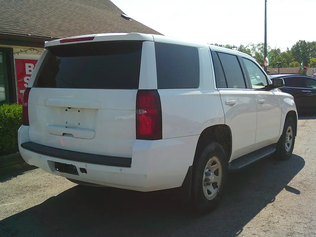 Chevrolet Tahoe photo Chevrolet Tahoe
