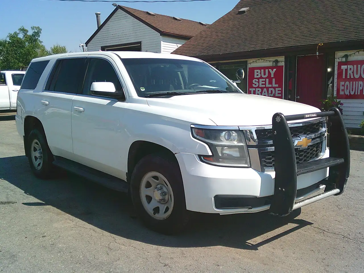 Chevrolet Tahoe photo Chevrolet Tahoe