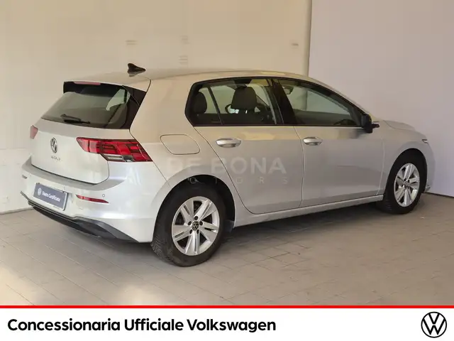 Volkswagen Golf view 5