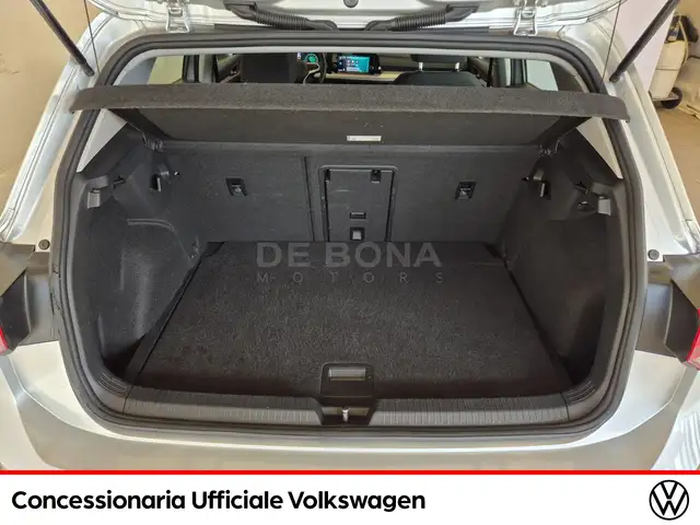Volkswagen Golf view 20