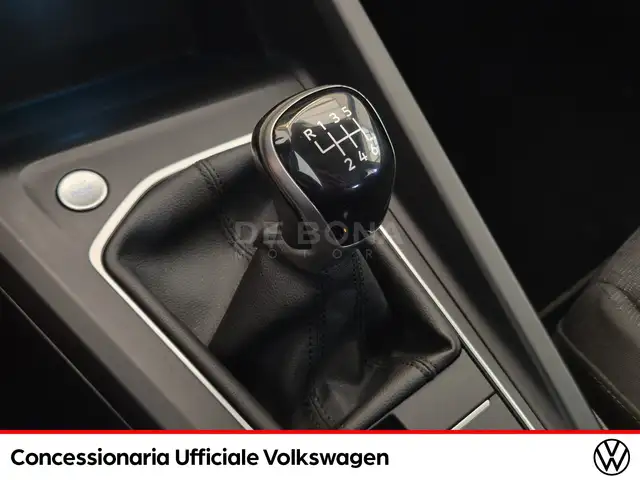 Volkswagen Golf view 15