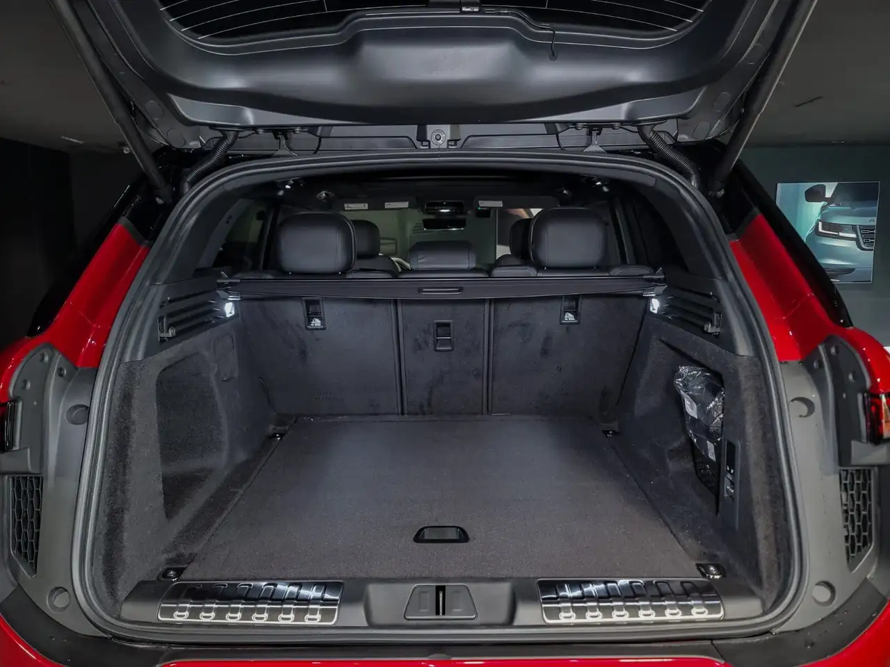 Land Rover Range Rover Sport photo Land Rover Range Rover Sport