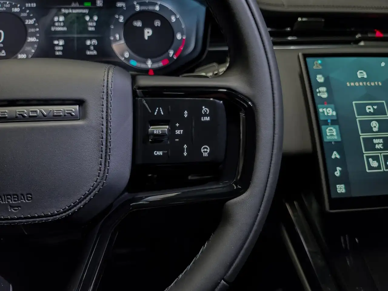 Land Rover Range Rover Sport photo Land Rover Range Rover Sport