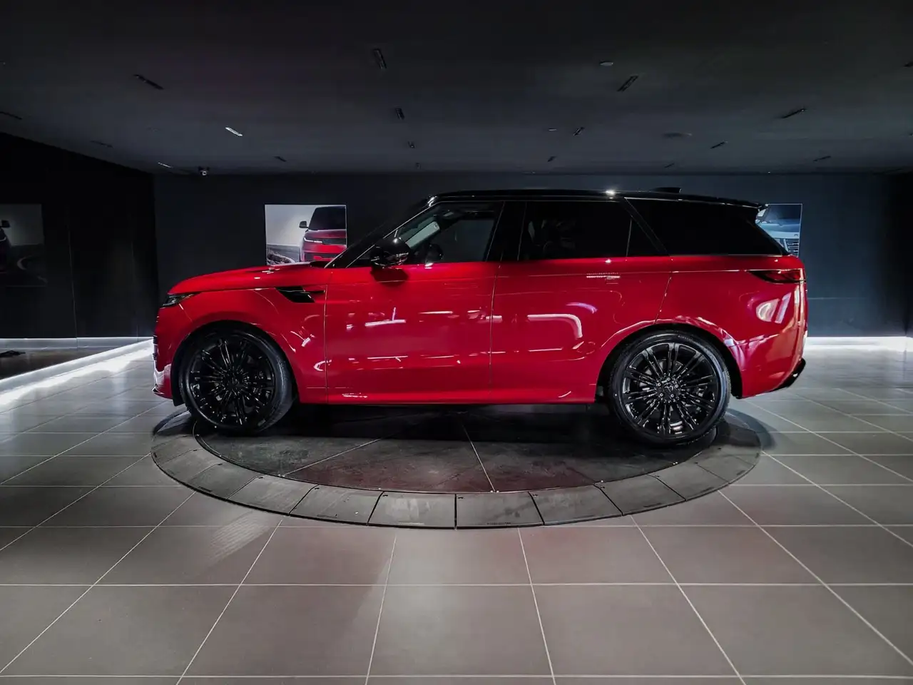 Land Rover Range Rover Sport photo Land Rover Range Rover Sport