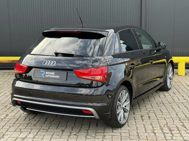 Audi A1 view 3
