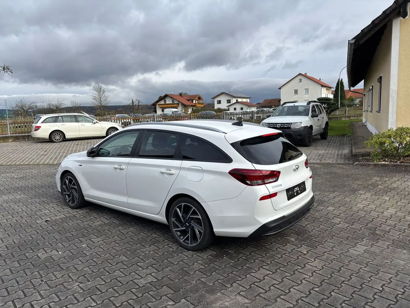 Hyundai i30 N Line ++Automatik,LED,Navi+++ Weiß - 2