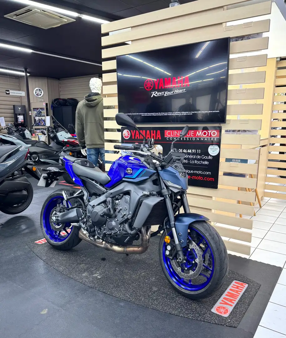 Yamaha MT-09 Bleu - 2