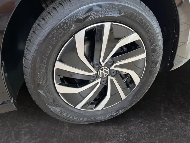 Volkswagen Polo view 15