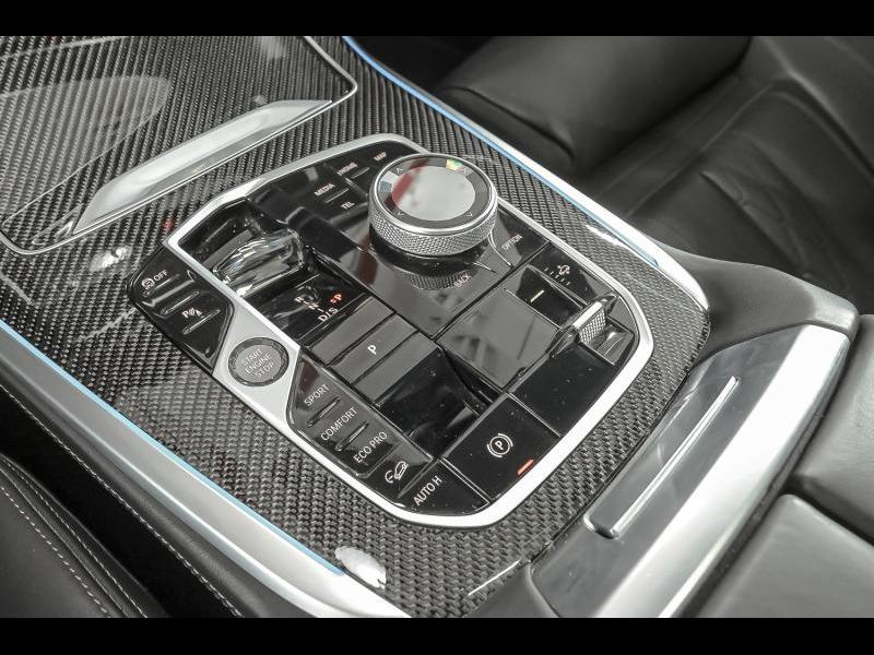 BMW X7 xDrive 40d — photo 9