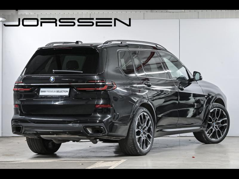 BMW X7 xDrive 40d — photo 2