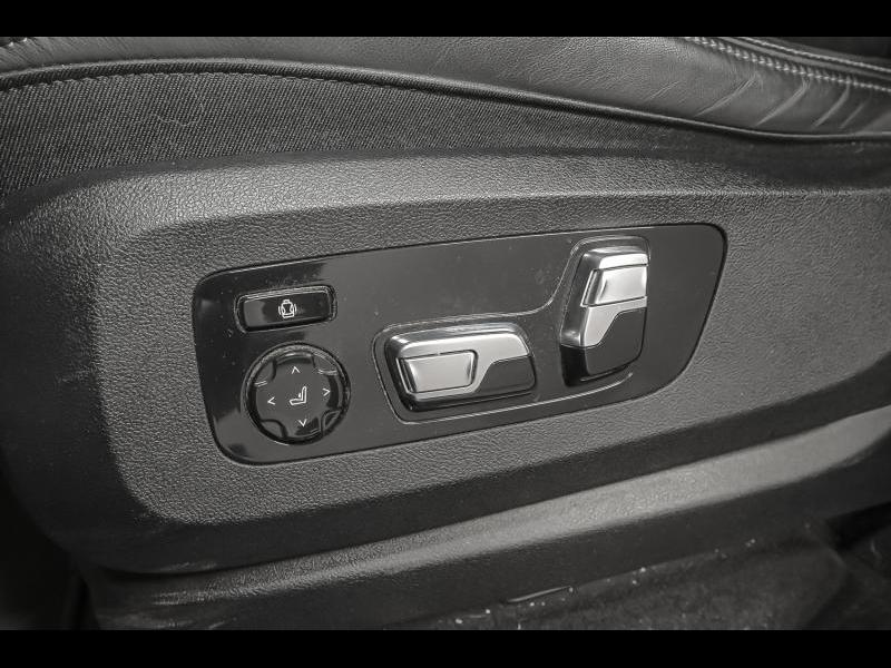 BMW X7 xDrive 40d — photo 16