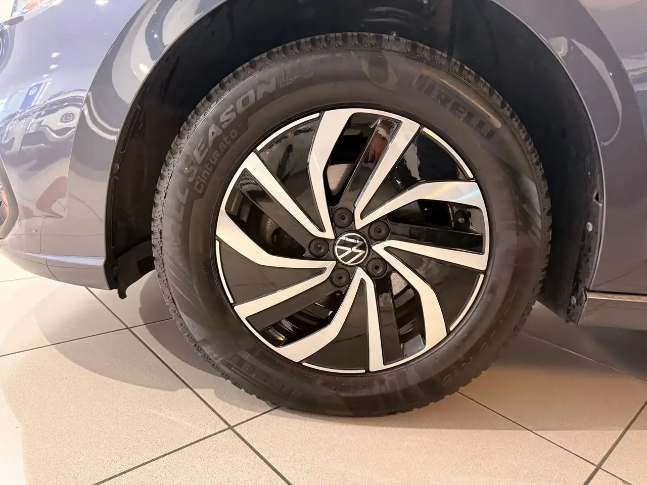Volkswagen Polo 1.0 TSI Life 15