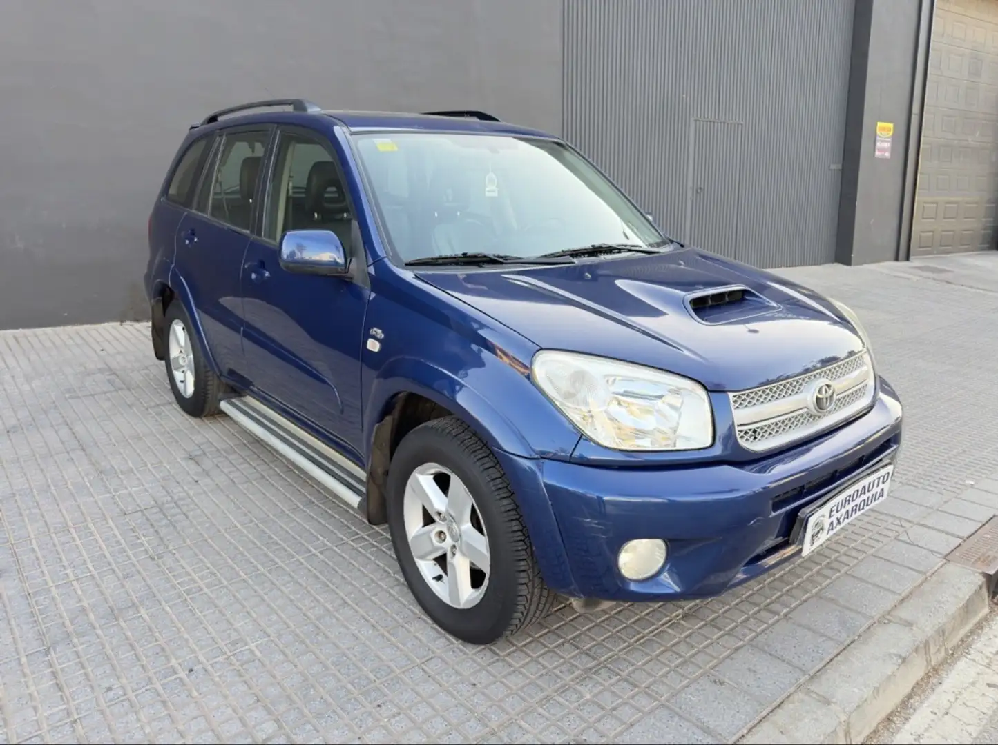 Toyota RAV4 2.0D4-D Executive - 1
