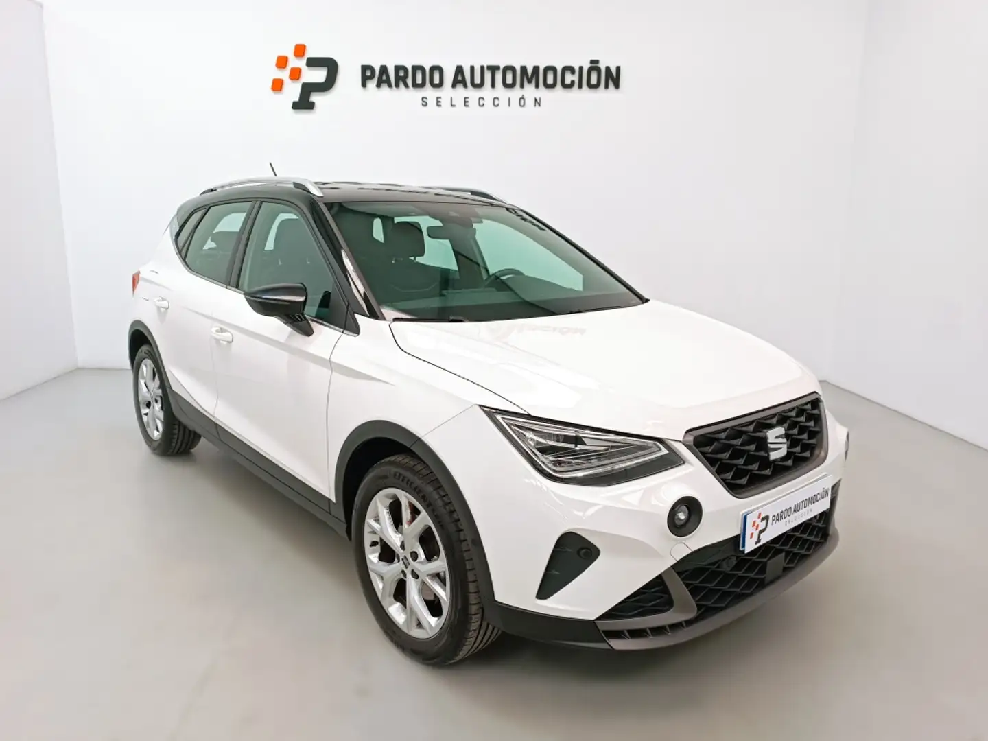 SEAT Arona 1.0 TSI S&S FR DSG7 XM 115 Blanco - 1
