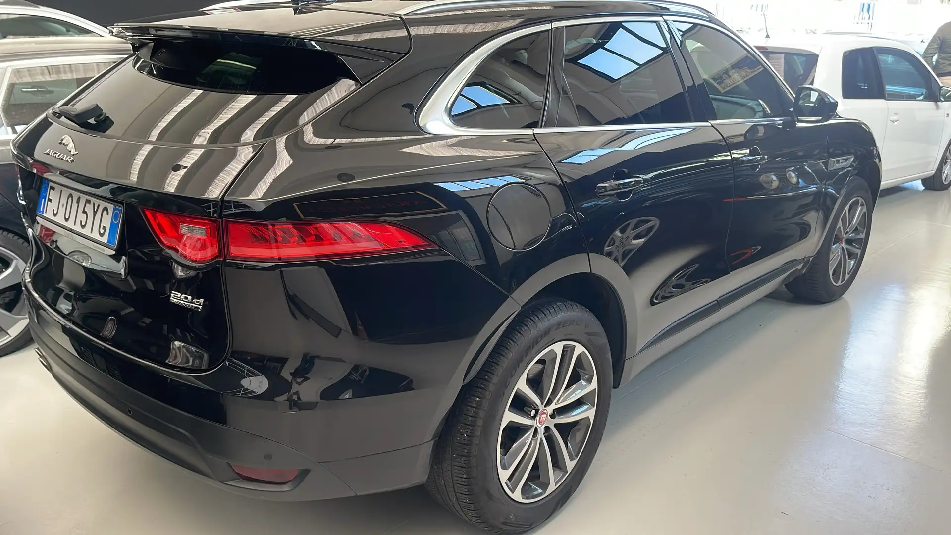 Jaguar F-Pace 2.0d i4 Prestige 180cv auto my18 - 2