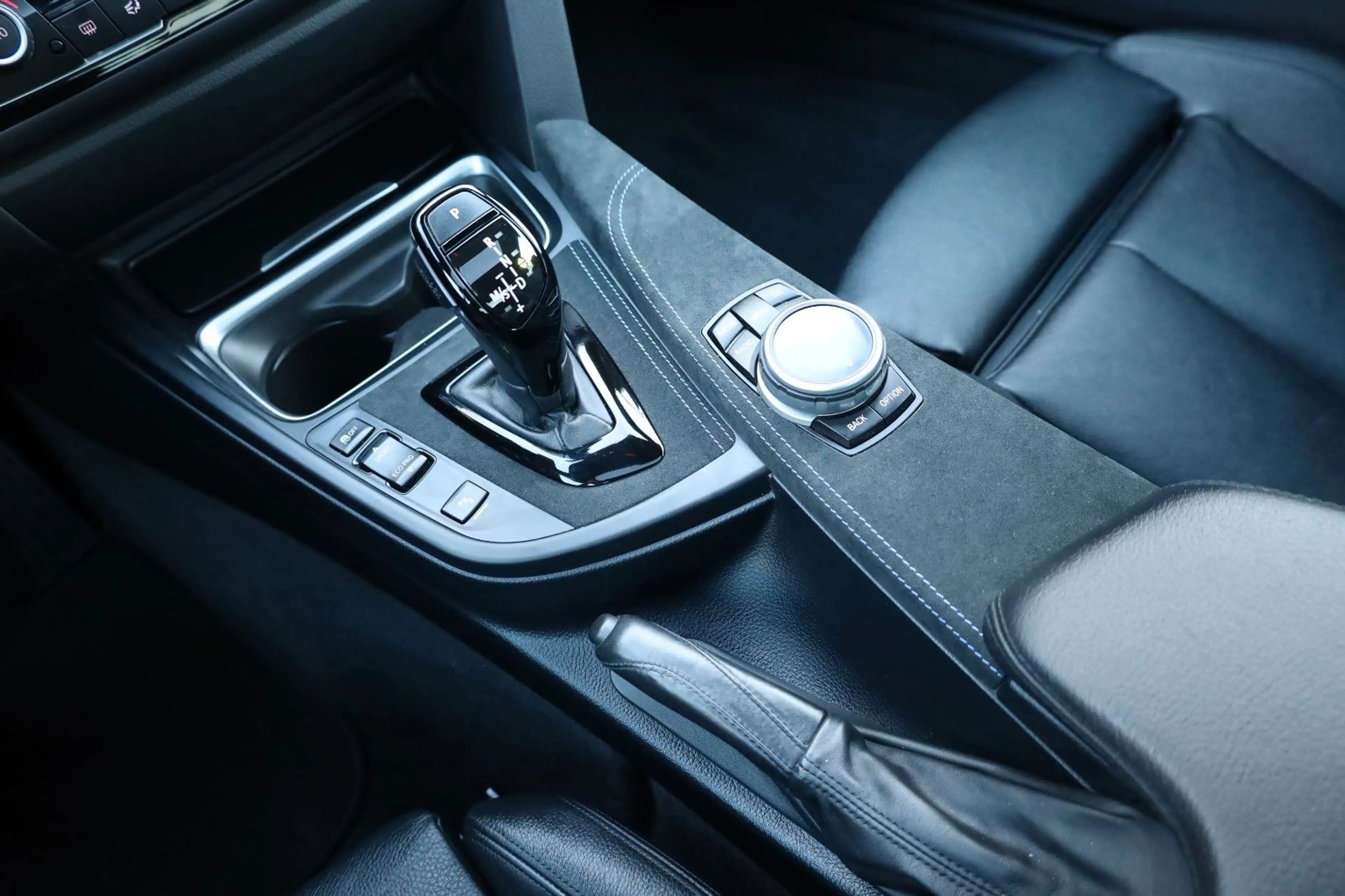 BMW 435 i Coupé/HUD/SHZ/HK/SBD/KAMERA/PDC/BTH/R20 — photo 15