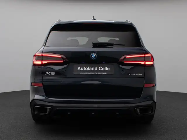 BMW X5 view 8