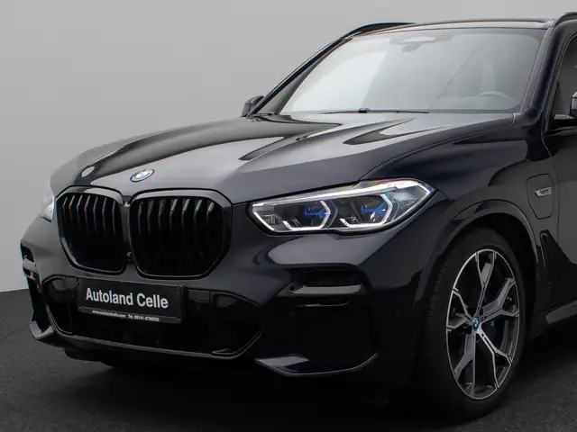 BMW X5 view 16