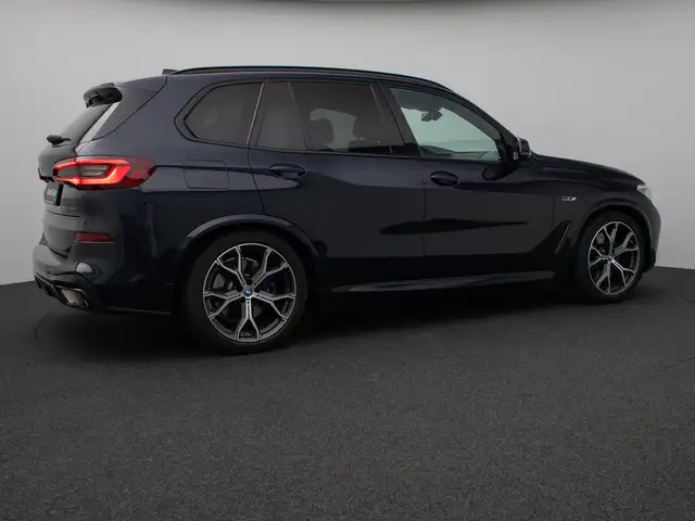 BMW X5 view 6