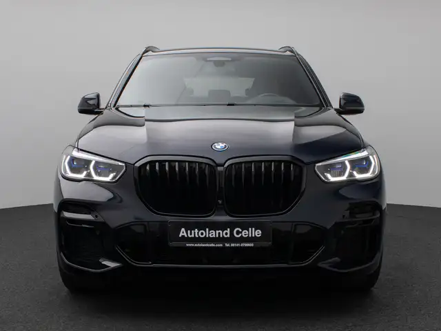 BMW X5 view 2