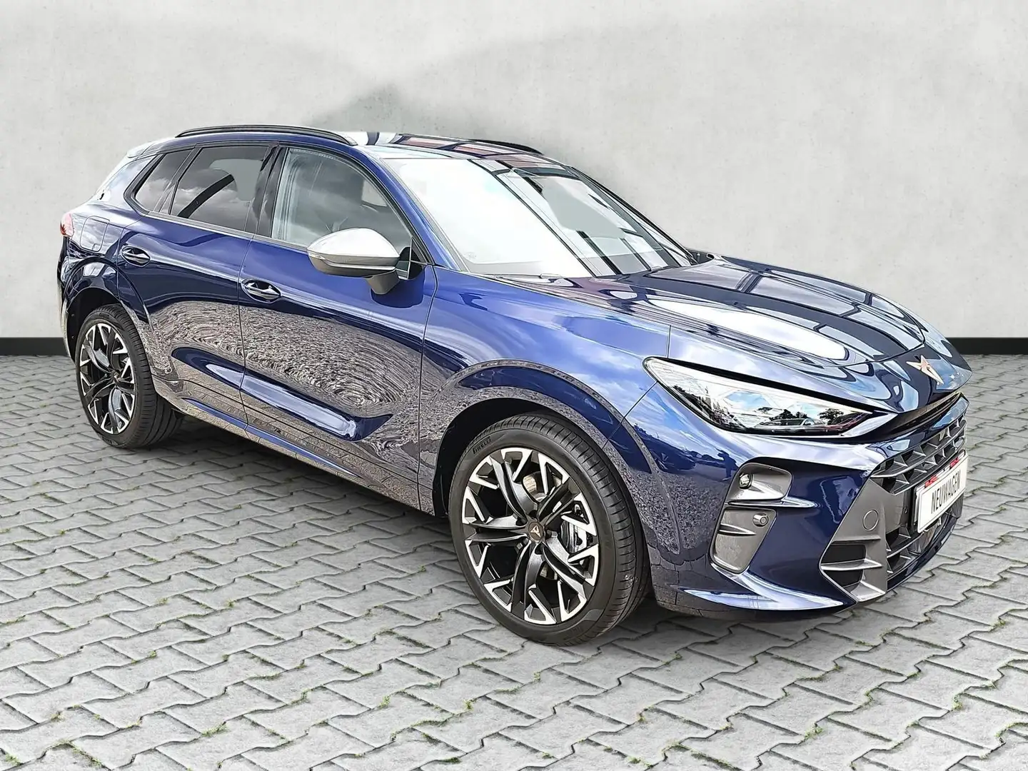 CUPRA Terramar 1.5 e-Hybrid 150 kW TSI eHybrid Hadron Matrix K... Blau - 1