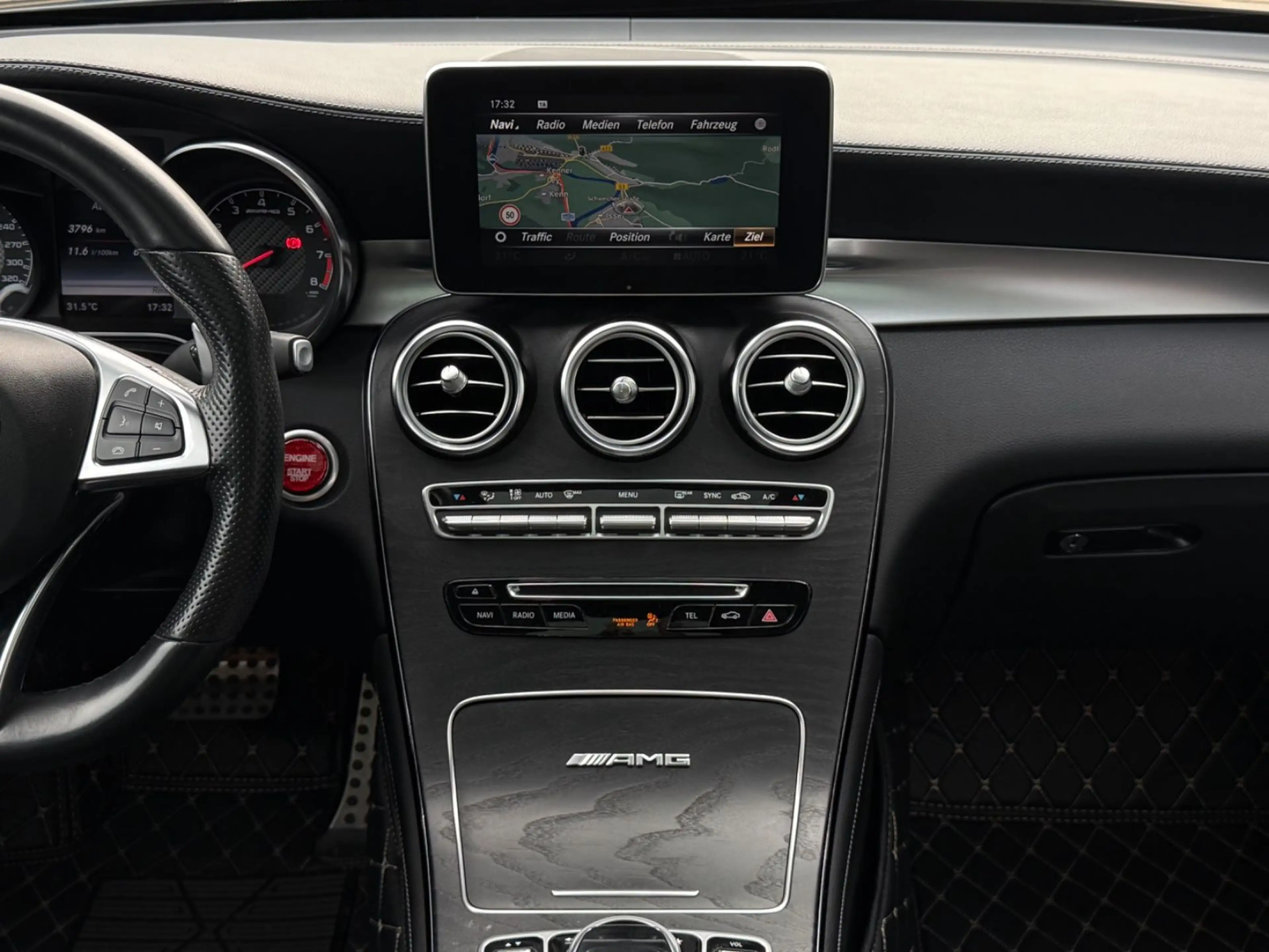 Mercedes-Benz GLC 63 AMG 4Matic /PANO/BURMESTER/MEMORY — photo 14