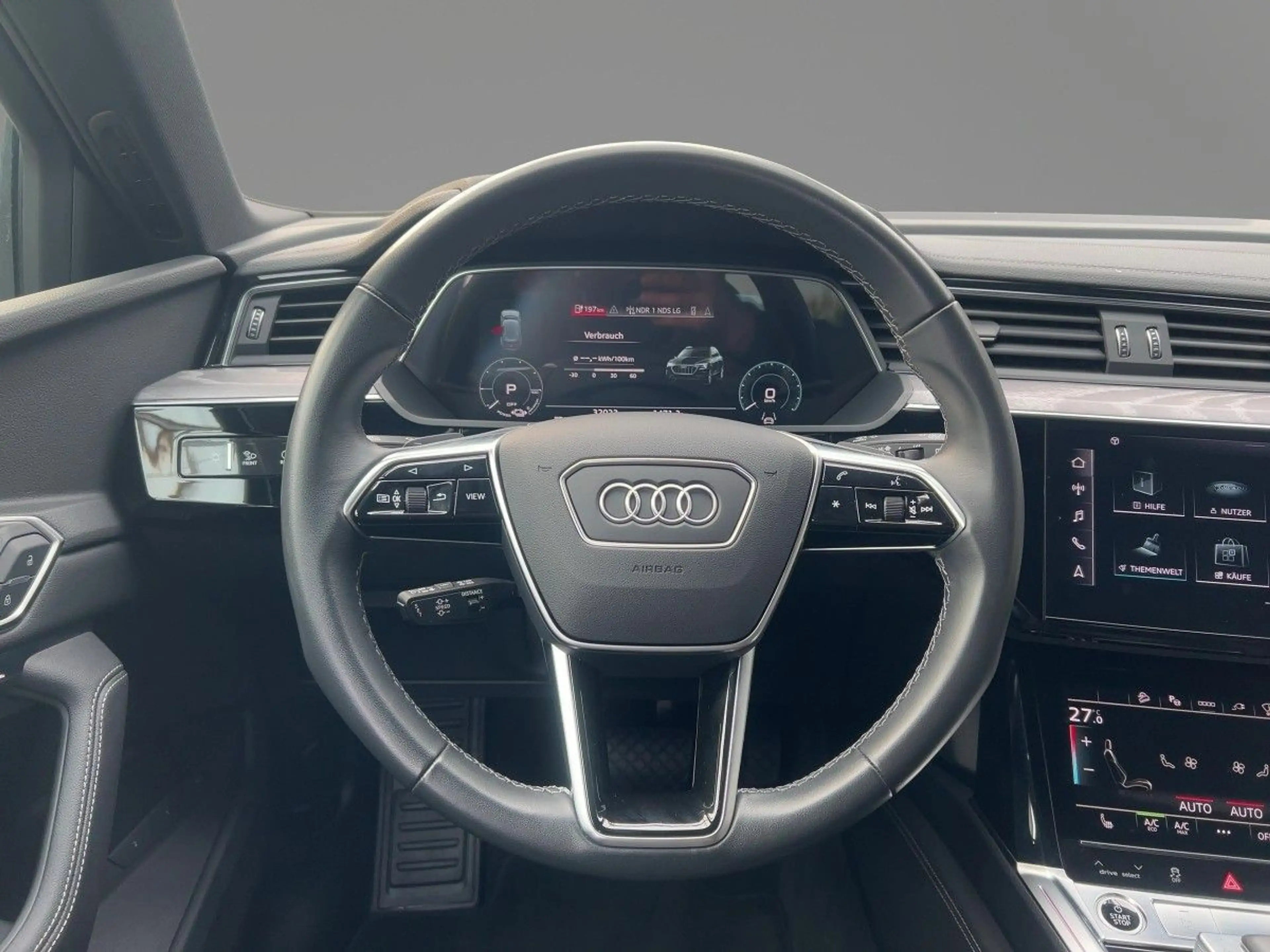 Audi Q8 e-tron 50 S line quattro Matrix Head-up Kamer — photo 11